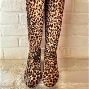 NWT Gianni Bini leopard boots